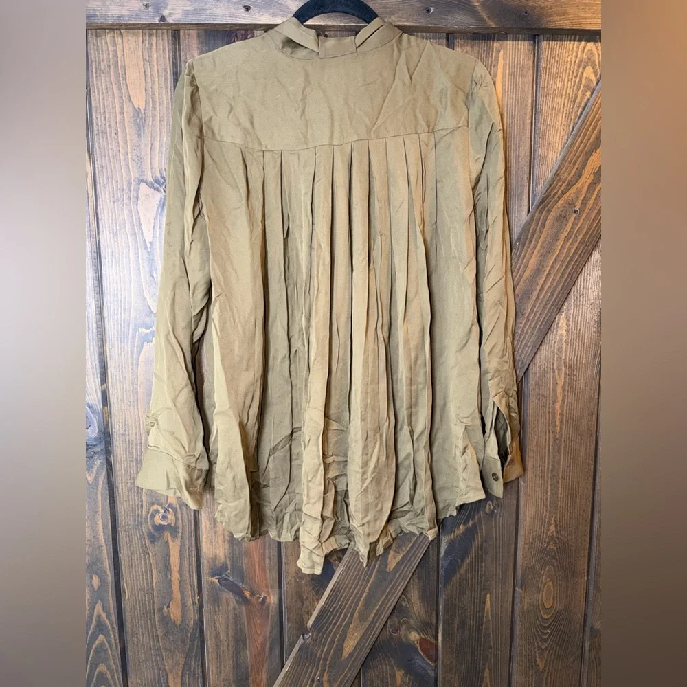 Michael Kors 100% Silk Neck Bow Blouse